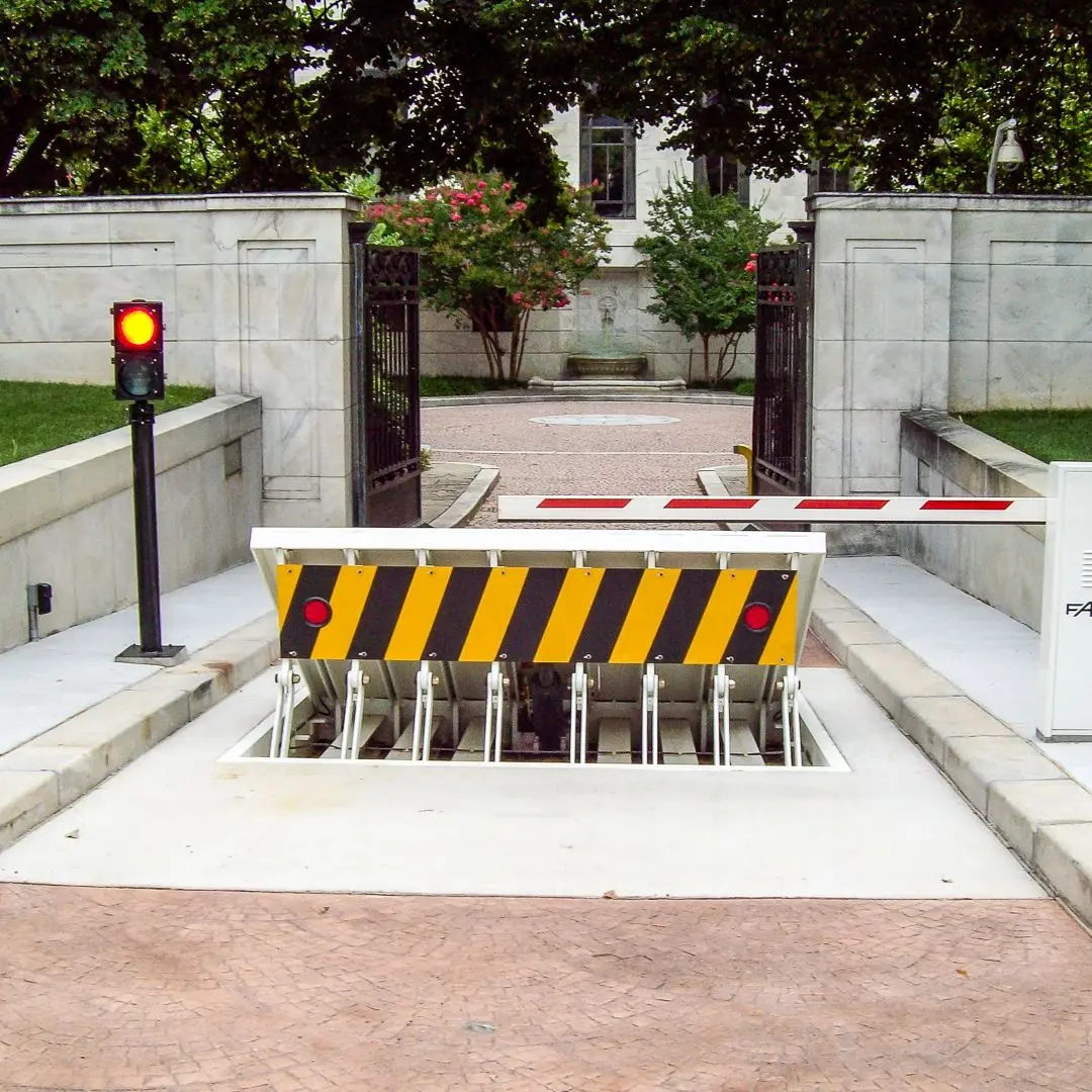 Sentinel Image Sentinel wedge barrier black and yellow stripes
