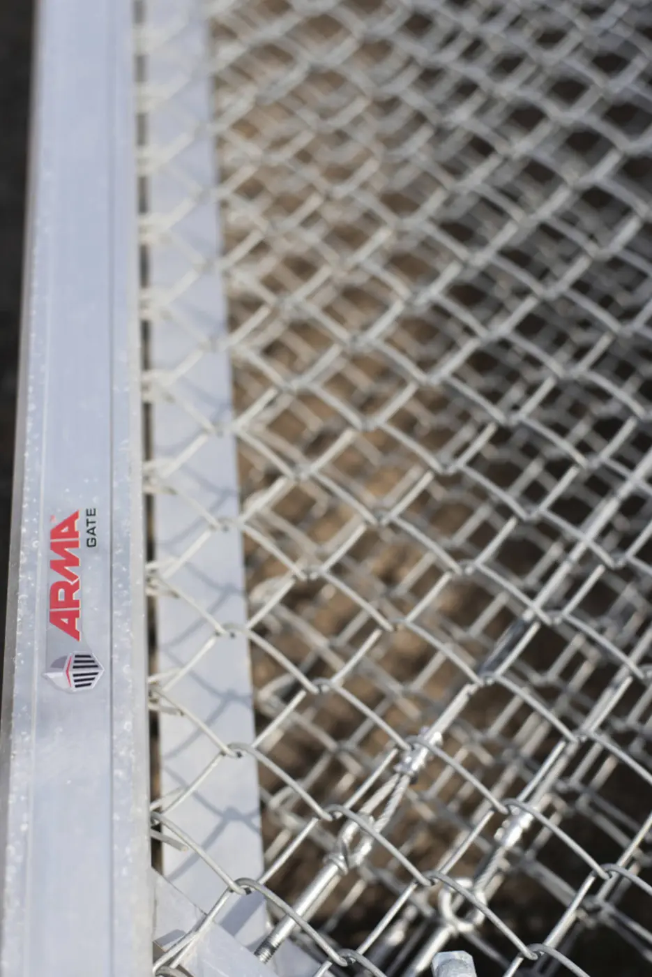 ARMA EC-142 single-track cantilever gate, view 5
