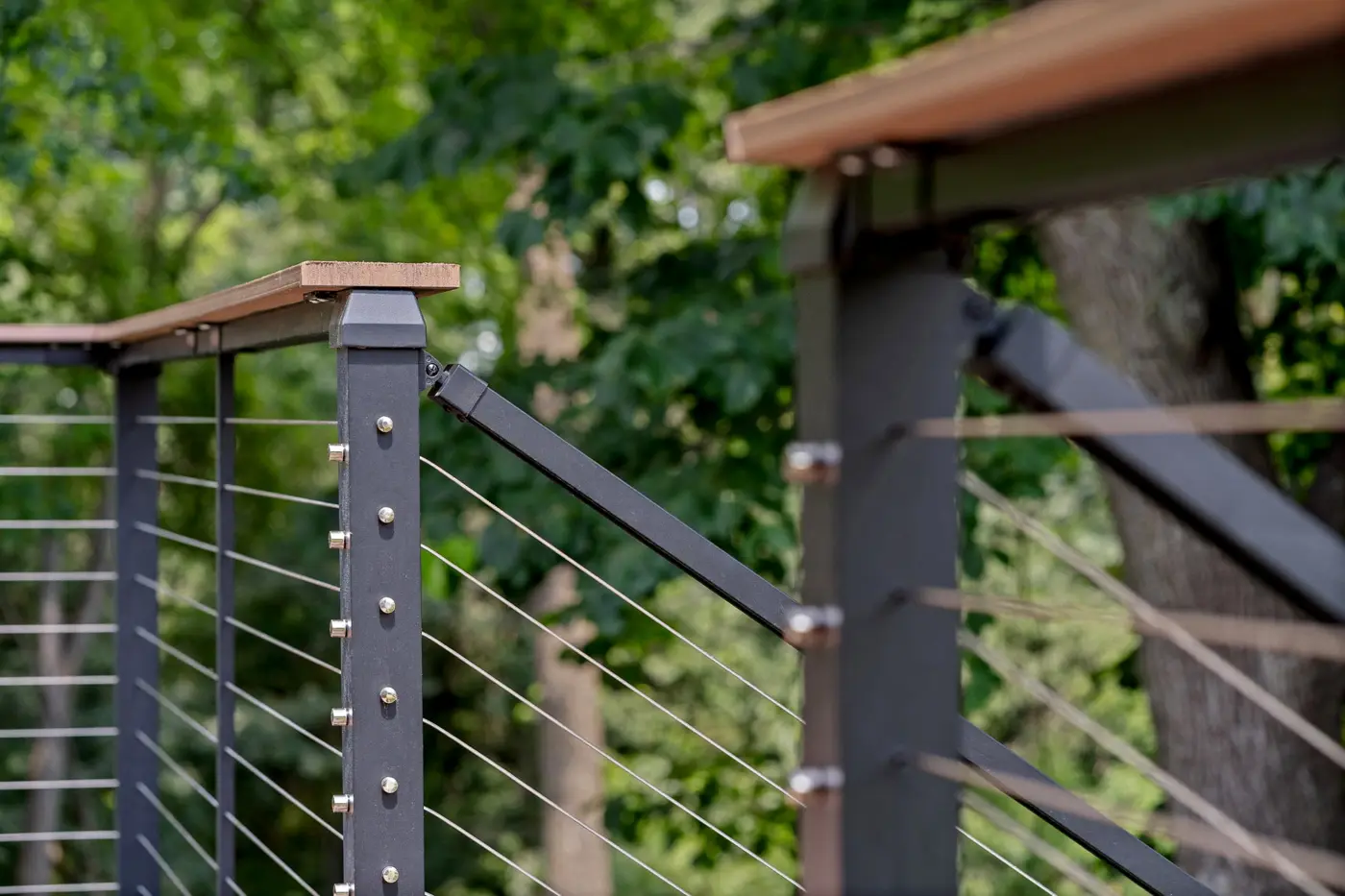 Deckorators Contemporary Cable Railing photo