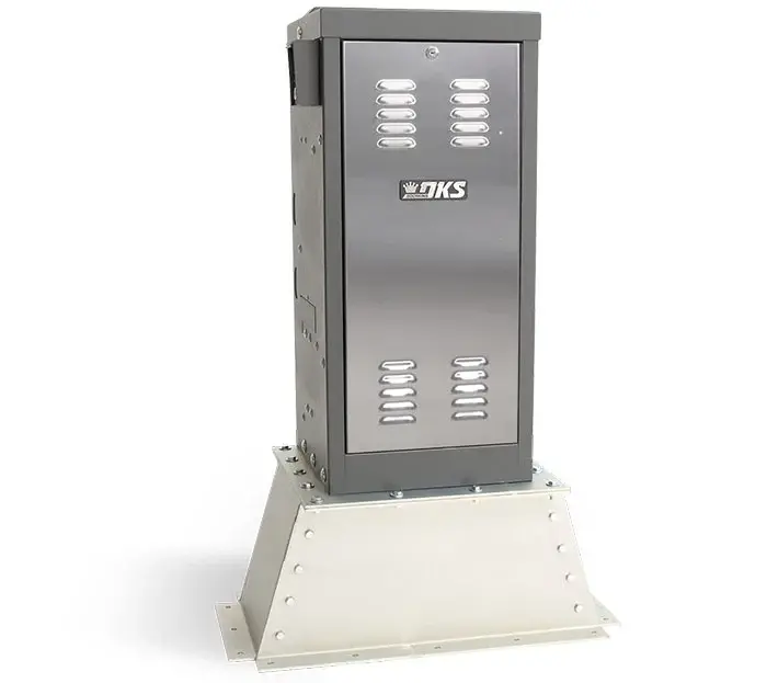 DoorKing dks 9200 slide gate operator on pedestal