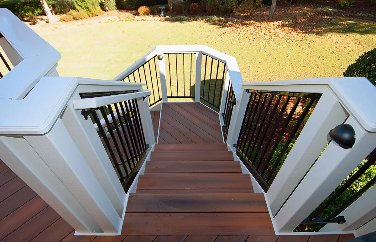 Fortress handrail system on a stair to a patio