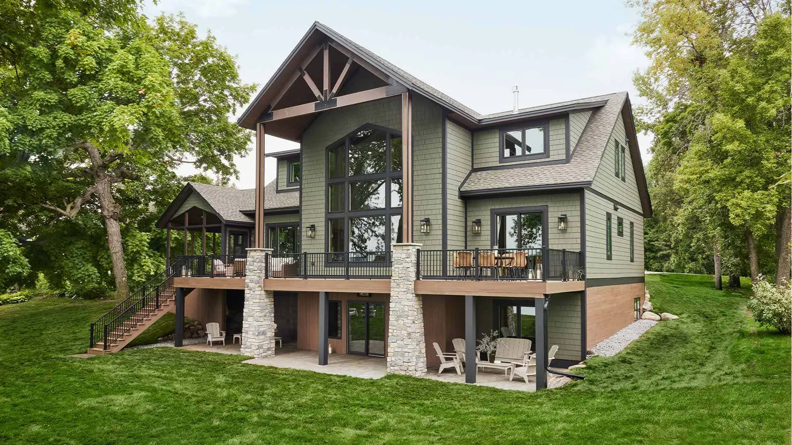 Craftsman home with a two-level deck