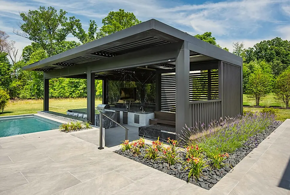 StruXure pergola x background parallel