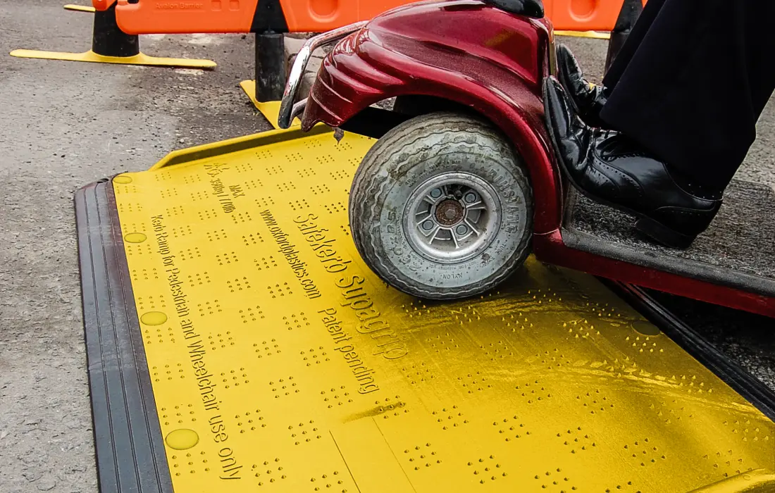 Oxford SupaGrip wheelchair kerb ramp, view 2