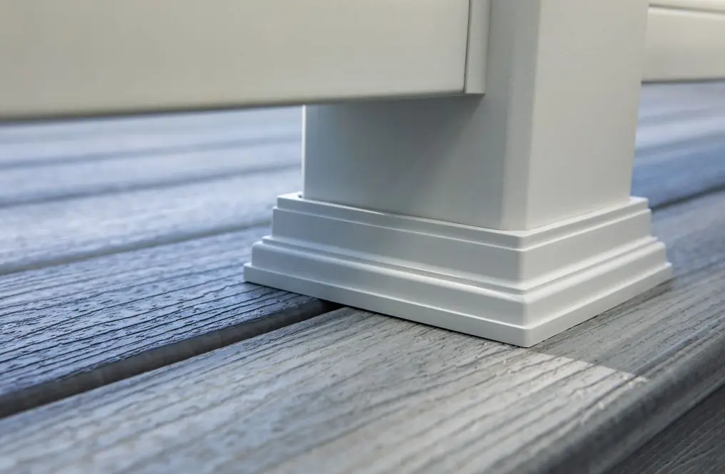 Trex enh oakisland 055 fw trn railing wt skirt detail Article Image Main