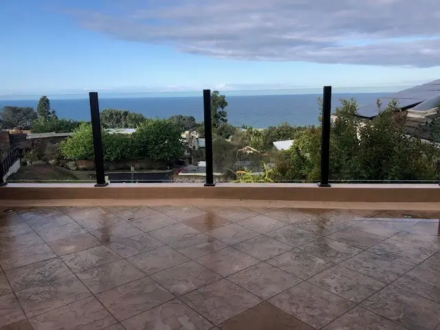 Vista Block Island Framless Glass Railing