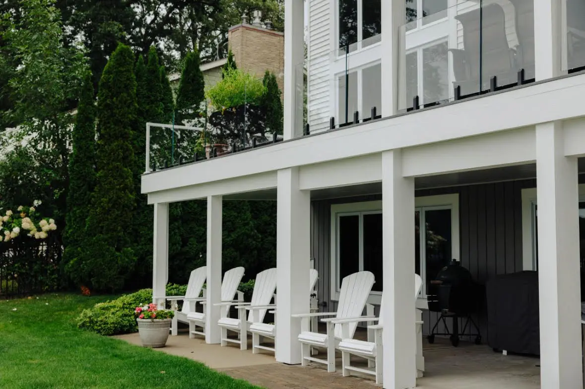 LED frameless glass with spigots Frameless glass railings for a deck