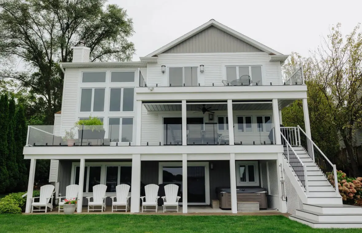 LED frameless glass with spigots Frameless glass railings for a deck