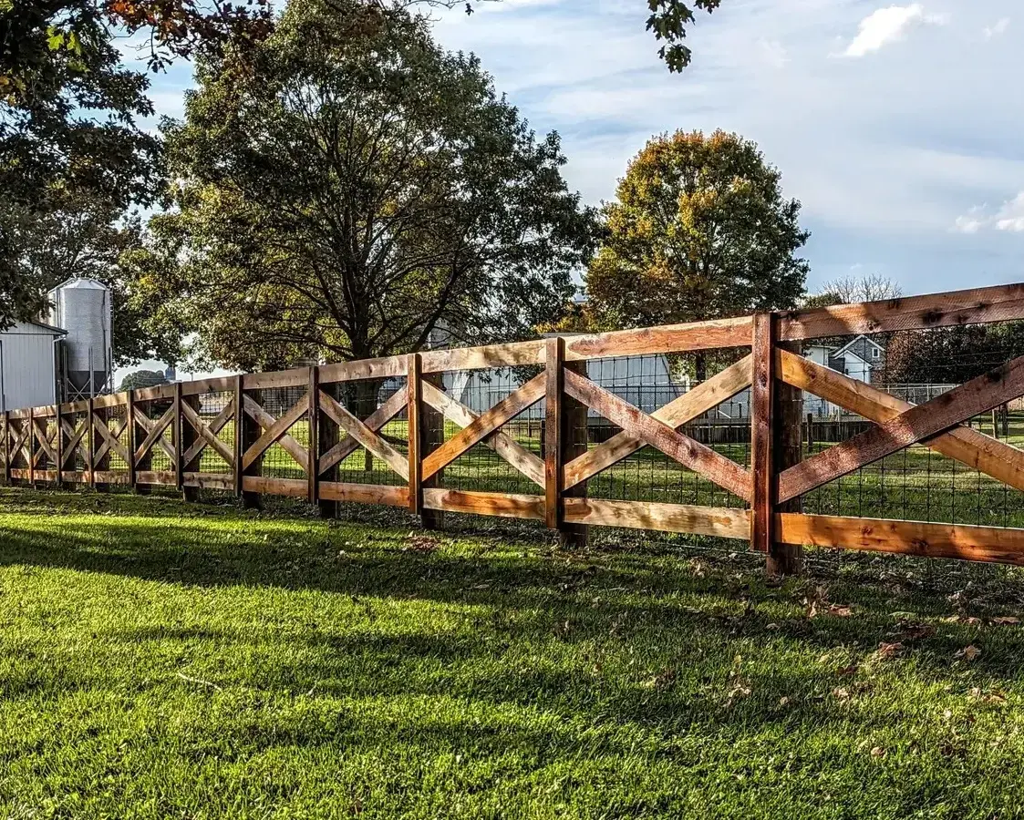 Split Rail & Specialty Wood (Poplar / Locust)